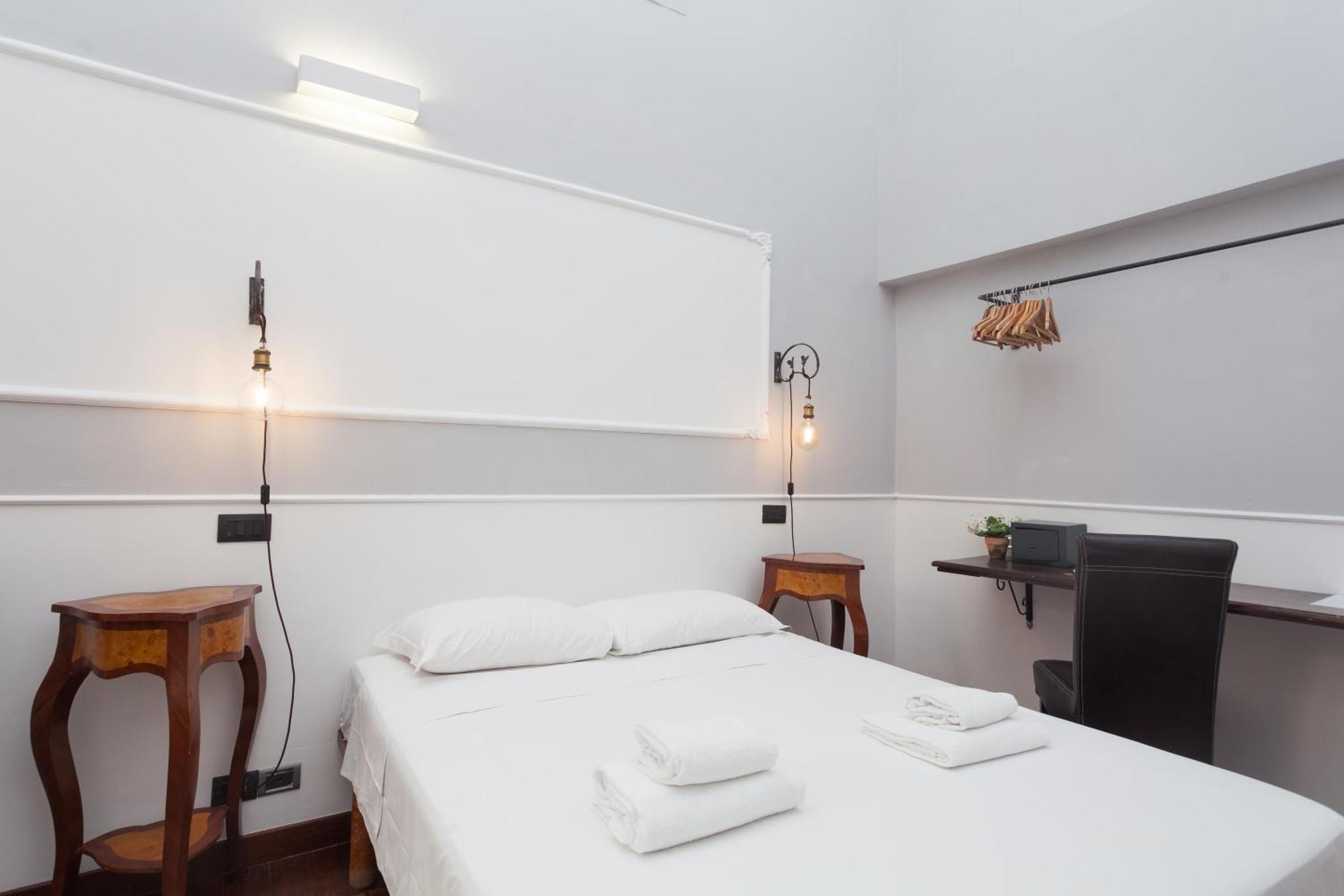 Palazzo Del Duca Piazza Navona Guest House Rom Exteriör bild