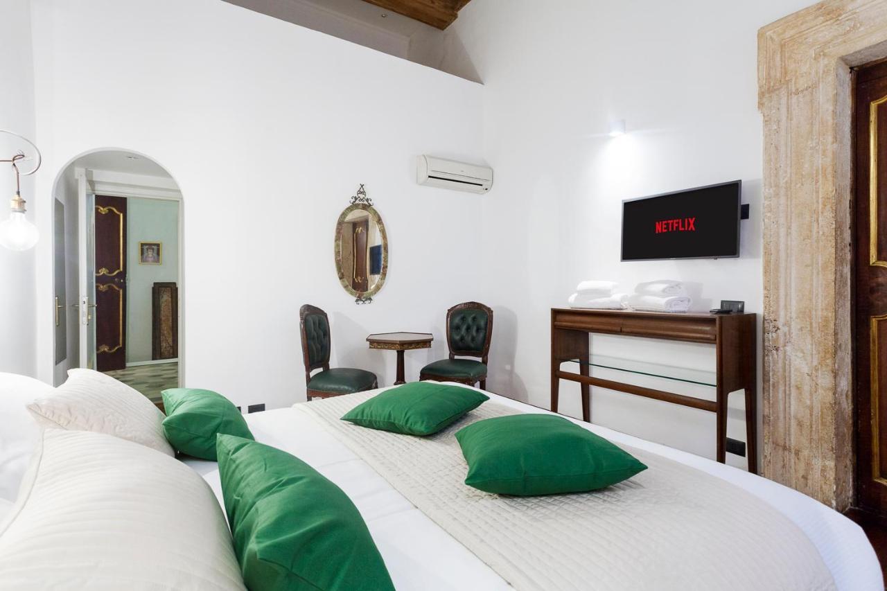 Palazzo Del Duca Piazza Navona Guest House Rom Exteriör bild