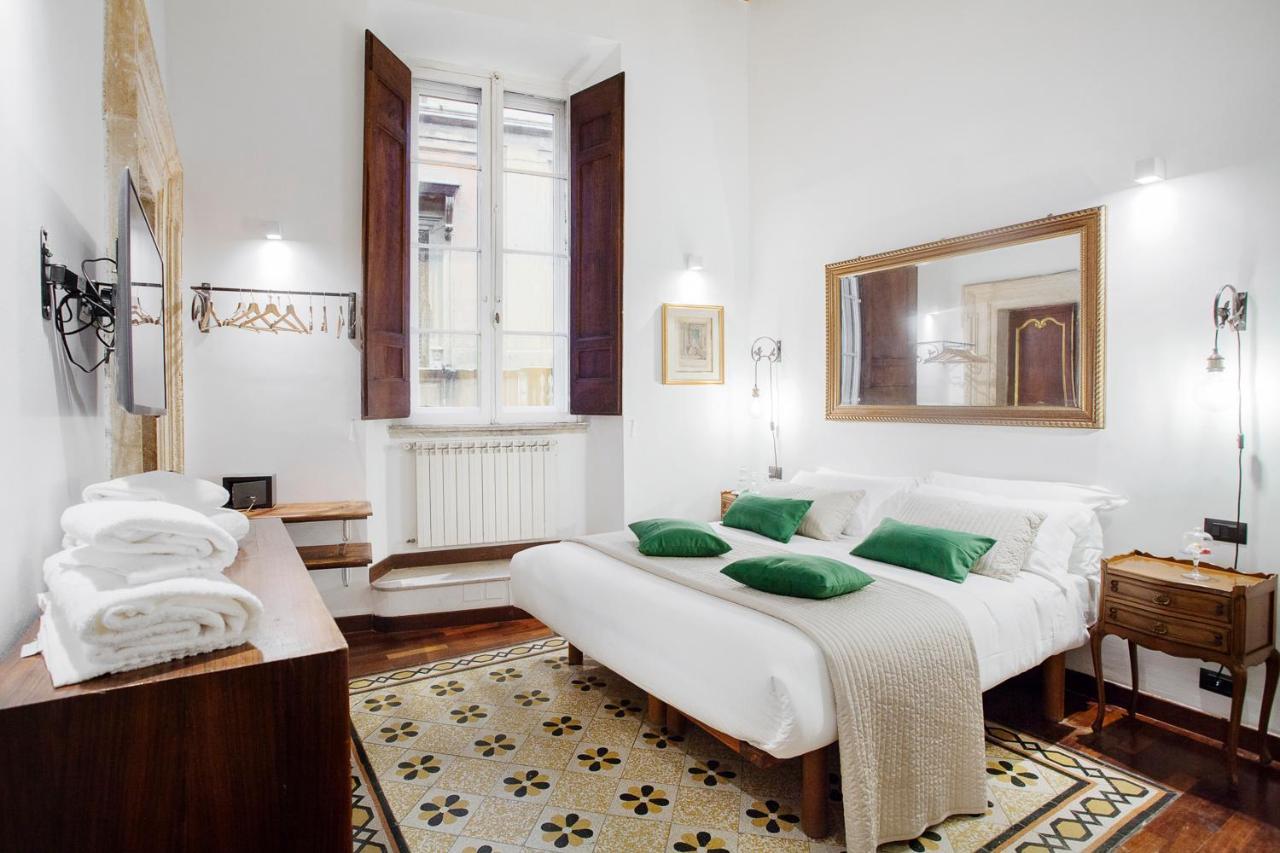 Palazzo Del Duca Piazza Navona Guest House Rom Exteriör bild